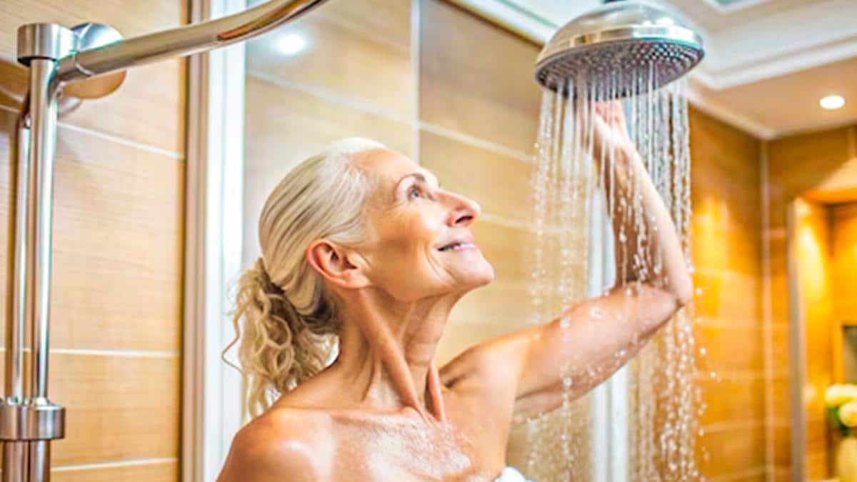 Combien de douches par semaine devriez-vous prendre après 65 ans pour votre santé et votre hygiène ?