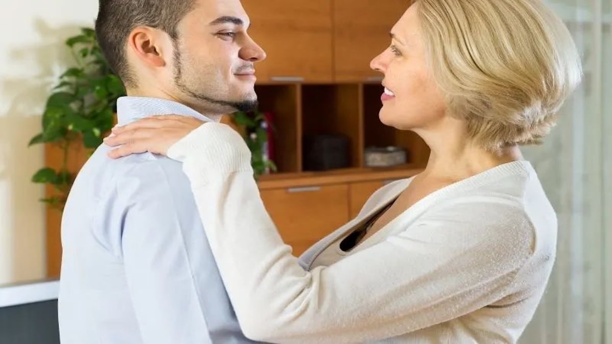 Marié depuis 53 ans, il recroise son ex… au bras d’un autre: une histoire bouleversante