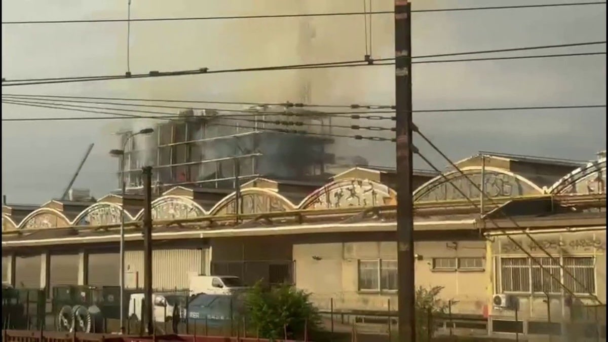 Paris : un incendie majeur près de la gare de Lyon a ravagé un bâtiment en construction